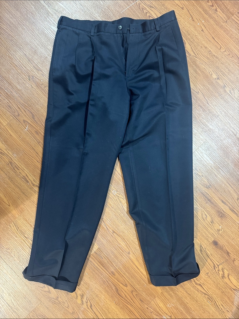 Men's Classic Pleated Dress Pants - Black